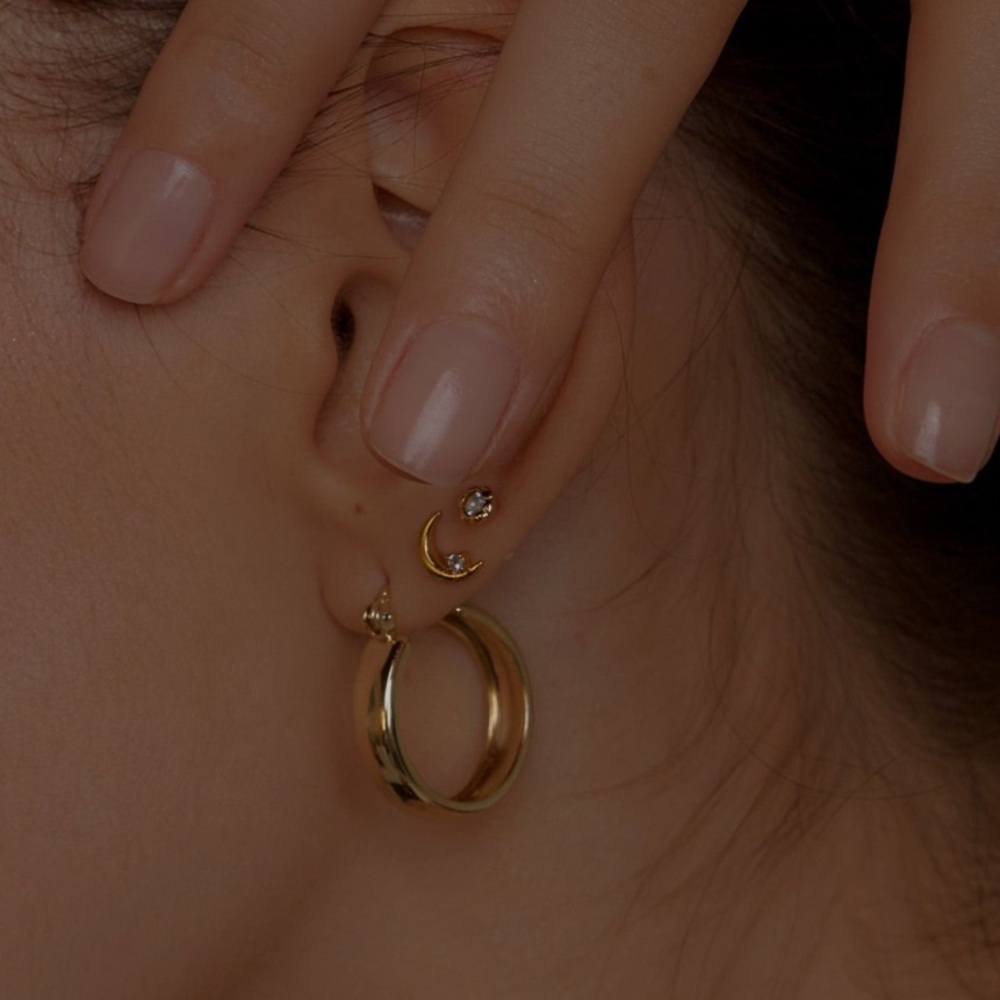 NEW💎18K Gold Plated Simple Minimalist Hoop Earrings